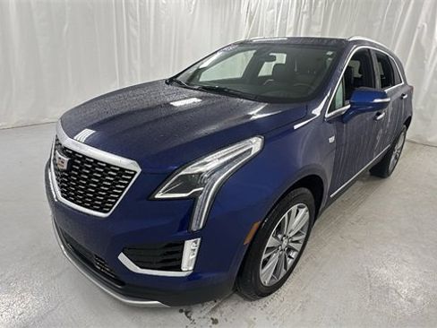 Used 2025 Cadillac XT5 Premium Luxury image 7