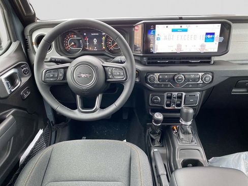 New 2026 Jeep Gladiator Sport AWD/4WD image 8