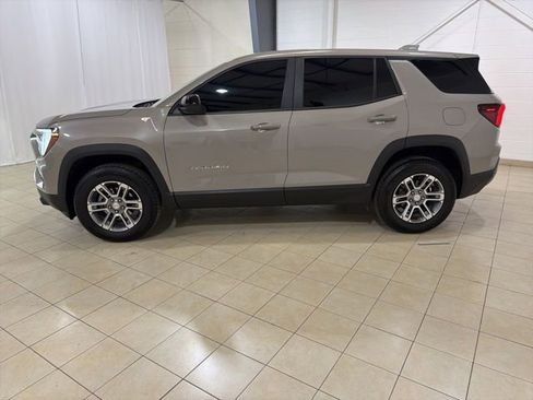 Used 2026 GMC Terrain Elevation w/ Technology Package II image 1