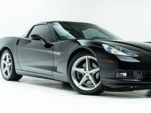 Used 2011 Chevrolet Corvette Coupe w/ LPO, Mesh Package image 3