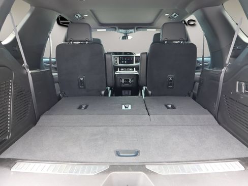 Used 2022 GMC Yukon Denali AWD/4WD image 21