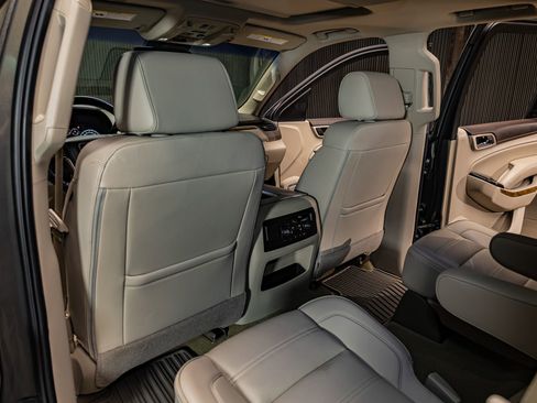 Used 2017 GMC Yukon Denali w/ Open Road Package AWD/4WD image 21