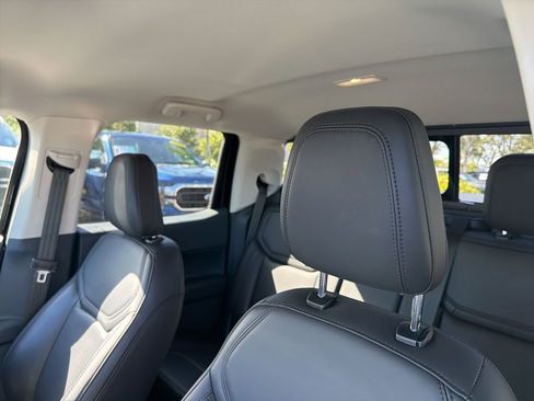 Used 2024 Ford Maverick Lariat w/ Black Appearance Package image 10