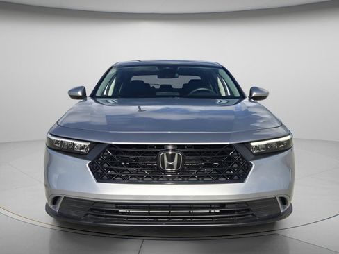 Used 2024 Honda Accord EX image 4