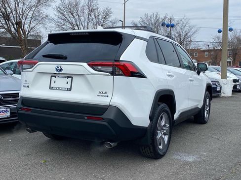 Used 2024 Toyota RAV4 XLE image 3
