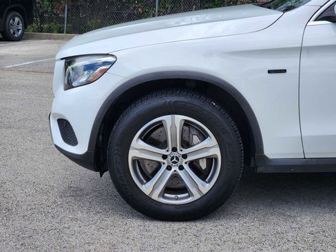 Used 2019 Mercedes-Benz GLC 350e 4MATIC image 8