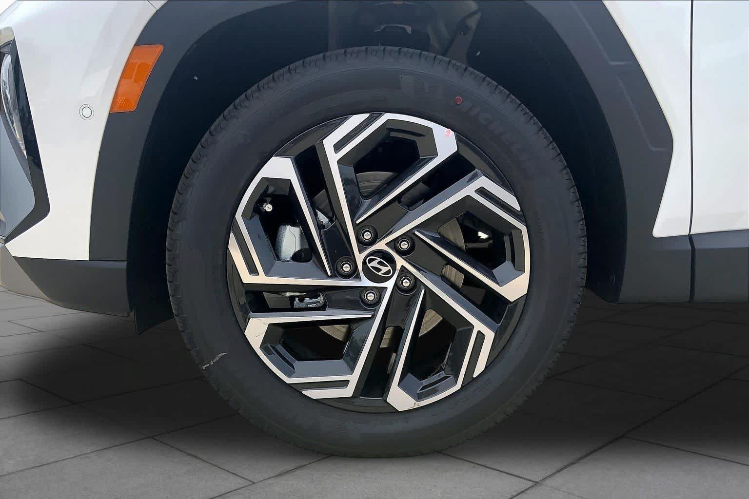 New 2026 Hyundai Tucson Limited AWD/4WD image 11