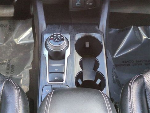 Certified 2022 Ford Escape Titanium w/ Class II Trailer Tow Package image 19