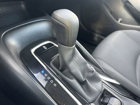 Used 2022 Toyota Corolla LE image 15