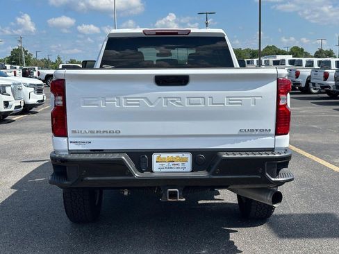 Certified 2024 Chevrolet Silverado 2500 Custom w/ Custom Value Package AWD/4WD image 4