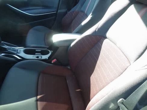 Used 2025 Toyota Corolla SE image 8