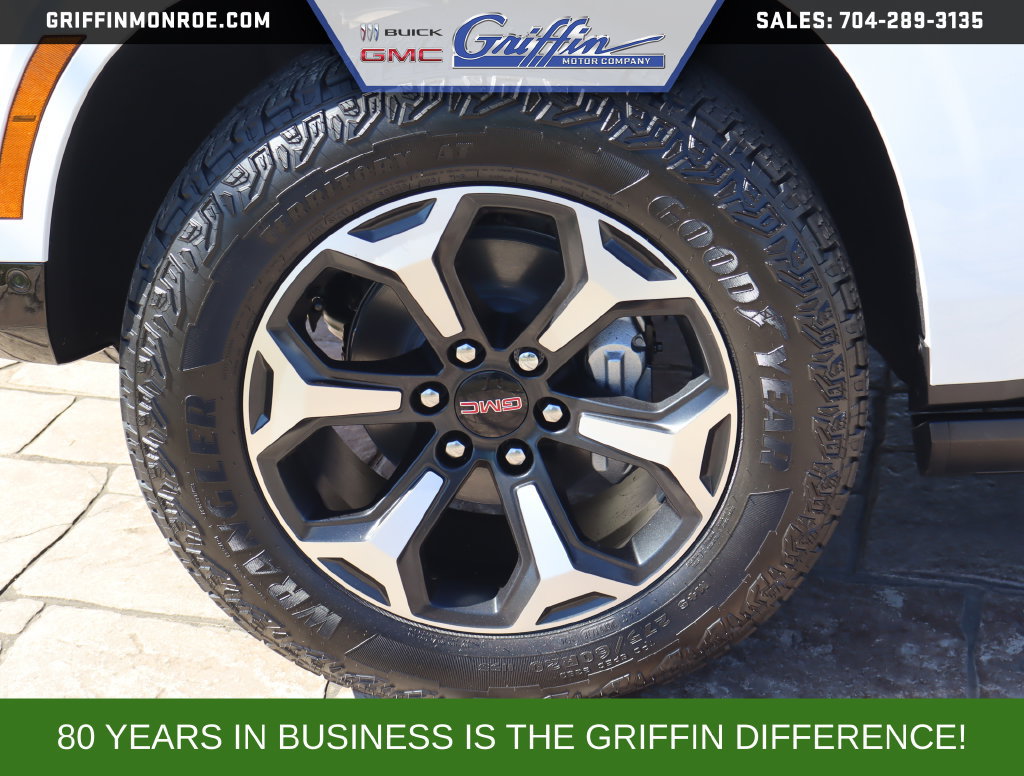 New 2027 GMC Yukon AT4 Ultimate AWD/4WD image 10