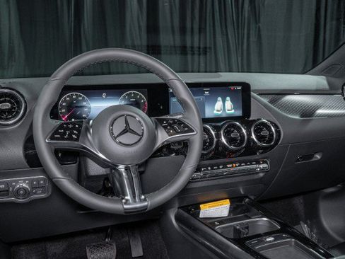 Certified 2026 Mercedes-Benz GLA 250 image 17