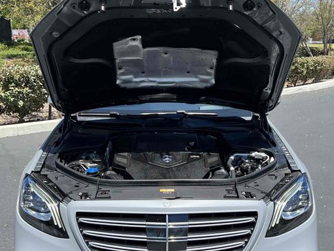 Used 2018 Mercedes-Benz S 560 Sedan image 26