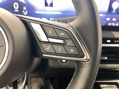 Used 2025 Buick Enclave Preferred image 27