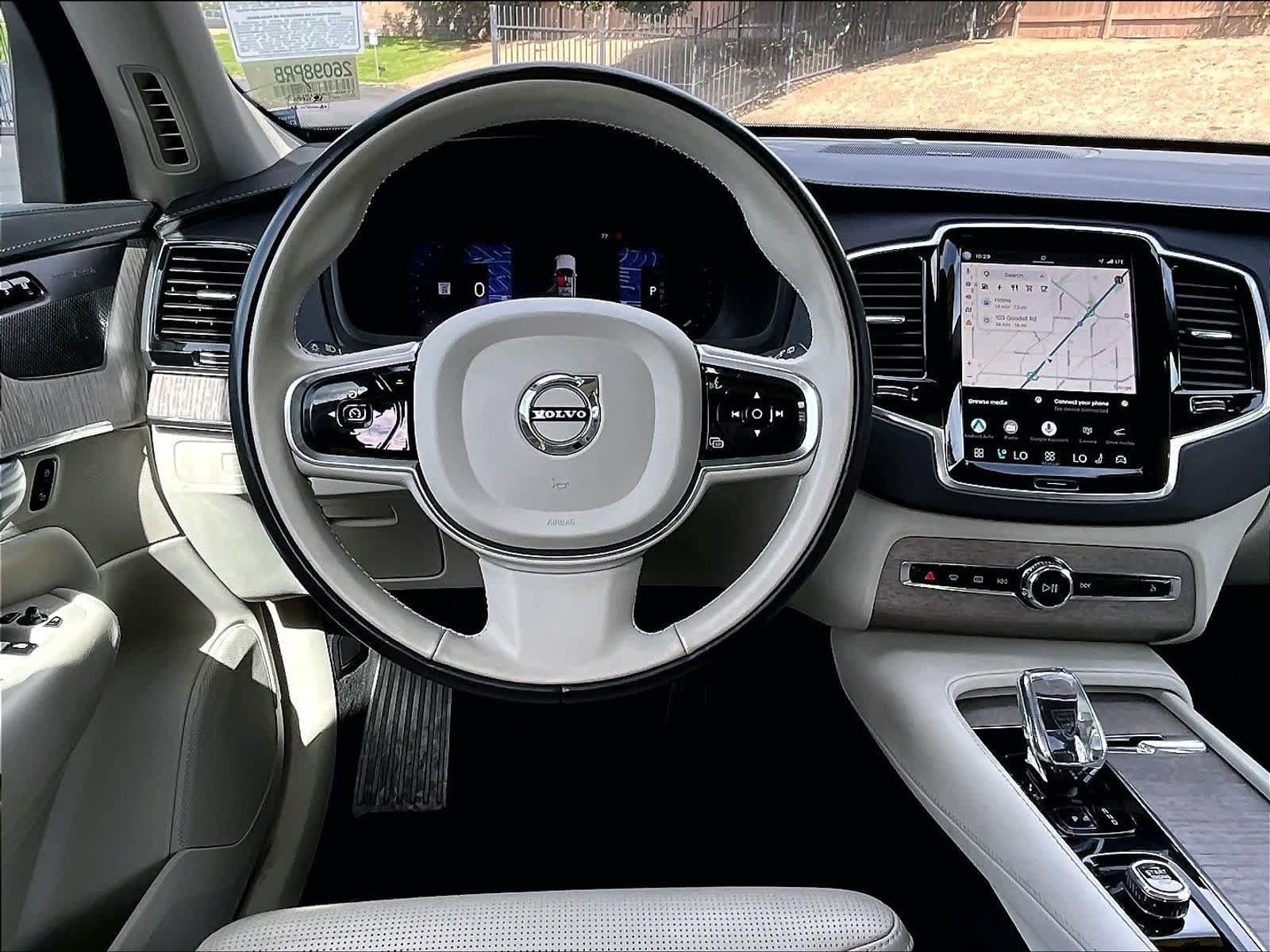 Used 2023 Volvo XC90 T8 Ultimate AWD/4WD image 8
