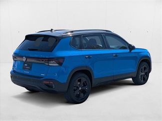 New 2025 Volkswagen Taos SE AWD/4WD video 2