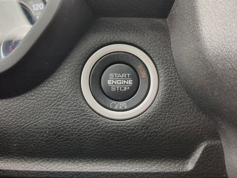 Used 2022 RAM 5500 Tradesman w/ Chrome Appearance Group image 23