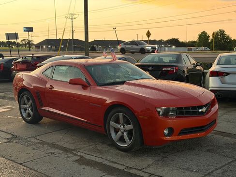 Used 2011 Chevrolet Camaro LT w/ Interior Accent Trim Package RWD image 3