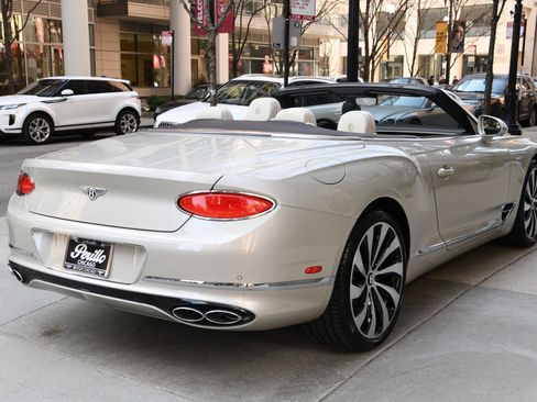 Used 2024 Bentley Continental GT image 6