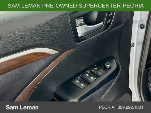 Used 2016 Toyota Highlander Limited image 18