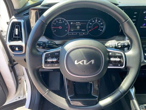 Certified 2023 Kia Sorento X-Line EX AWD/4WD image 11