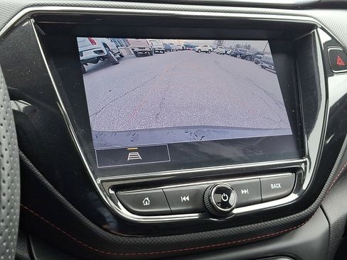 Used 2023 Chevrolet TrailBlazer RS w/ Sun and Liftgate Package image 18