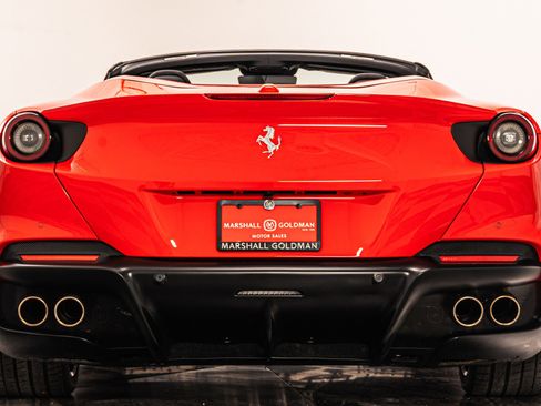 Used 2023 Ferrari Portofino M image 8