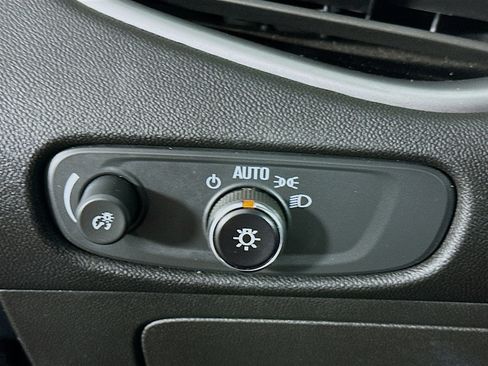 Used 2023 Chevrolet Malibu LT w/ Driver Confidence Package image 17