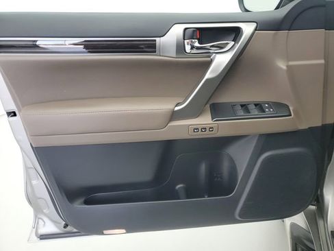 Used 2023 Lexus GX 460 Premium w/ Premium Package image 20