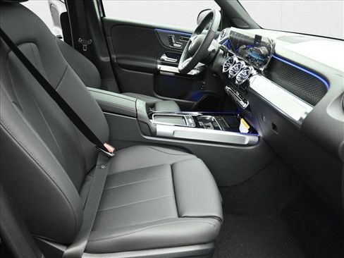 New 2026 Mercedes-Benz GLB 250 4MATIC image 26