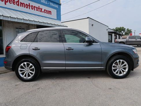 Used 2017 Audi Q5 2.0T Premium image 4