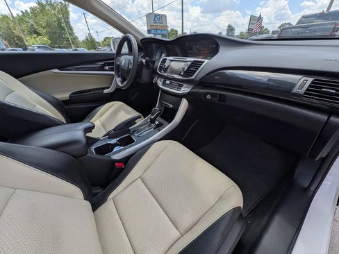 Used 2015 Honda Accord EX-L image 8