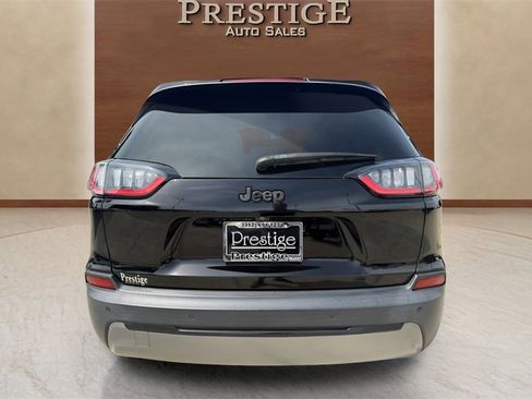 Used 2019 Jeep Cherokee Limited image 40