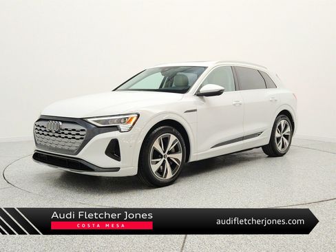 Used 2024 Audi Q8 e-tron Premium Plus w/ Premium Plus Package AWD/4WD image 1