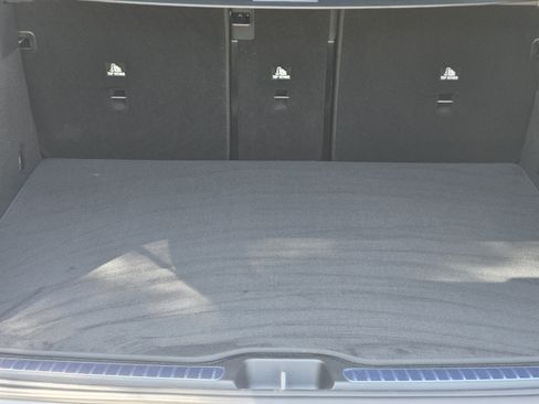 Certified 2025 Mercedes-Benz GLC 300 4MATIC image 6