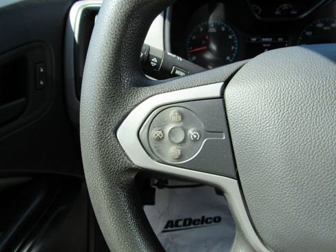 Used 2022 Chevrolet Colorado W/T w/ WT Convenience Package AWD/4WD image 17