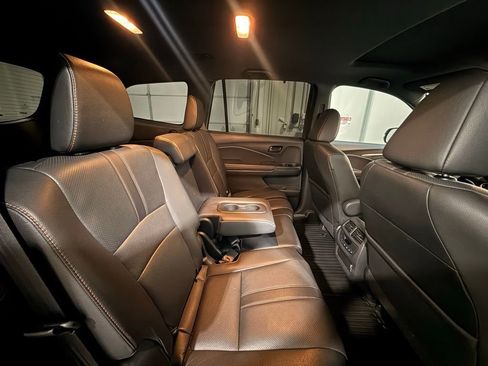 Used 2022 Honda Pilot TrailSport image 32