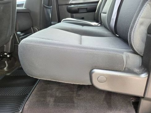 Used 2014 Chevrolet Silverado 2500 LT w/ Interior Plus Package AWD/4WD image 38