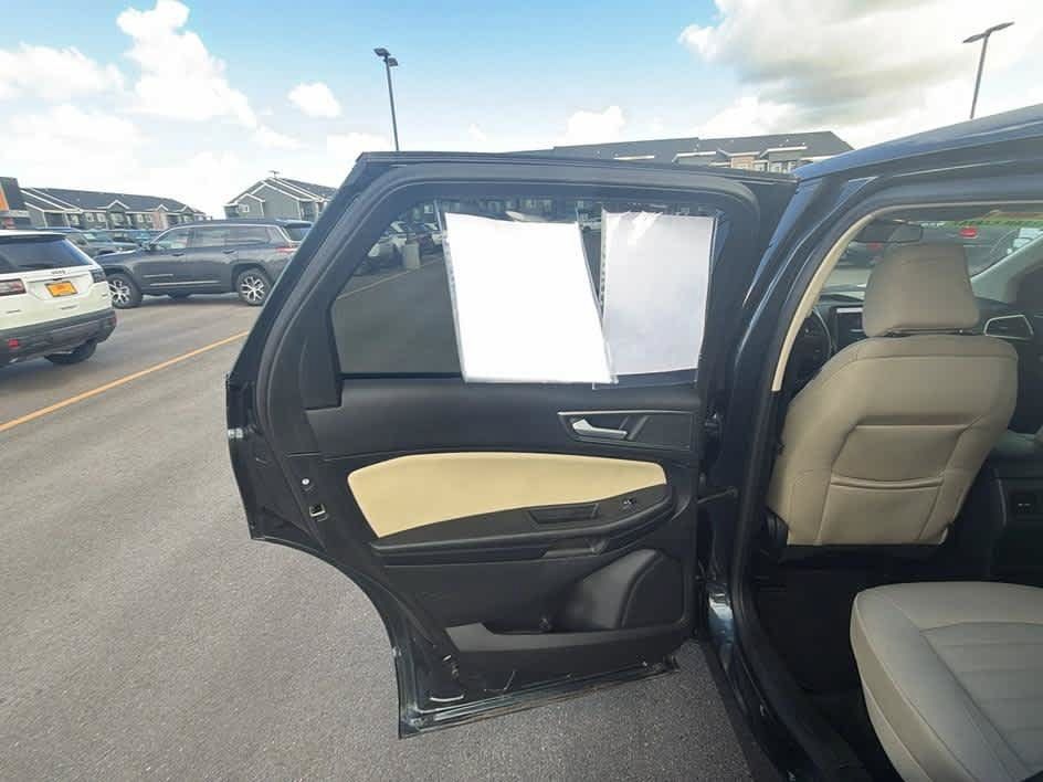 Used 2022 Ford Edge SE AWD/4WD image 17