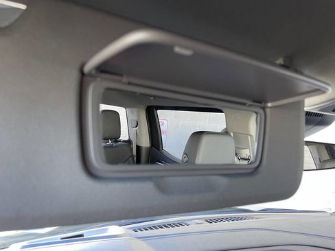 Used 2023 GMC Sierra 1500 Elevation image 45