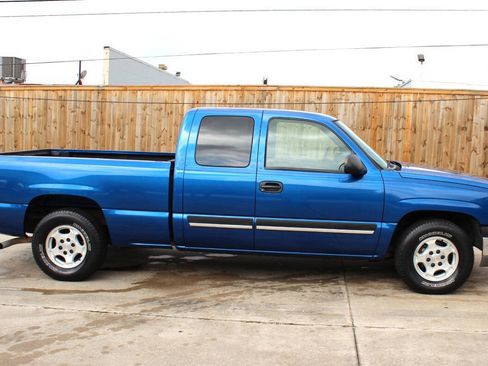 Used 2003 Chevrolet Silverado 1500 LS image 1