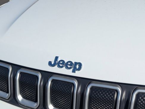 Used 2022 Jeep Compass Latitude w/ Convenience Group image 9