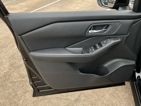 New 2026 Nissan Rogue SV image 11