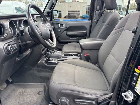 Used 2022 Jeep Wrangler Unlimited Sport image 27
