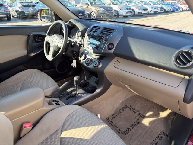 Used 2011 Toyota RAV4 4WD w/ Upgrade Value Pkg image 29