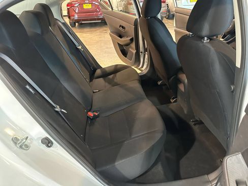 Used 2025 Nissan Sentra S FWD image 35