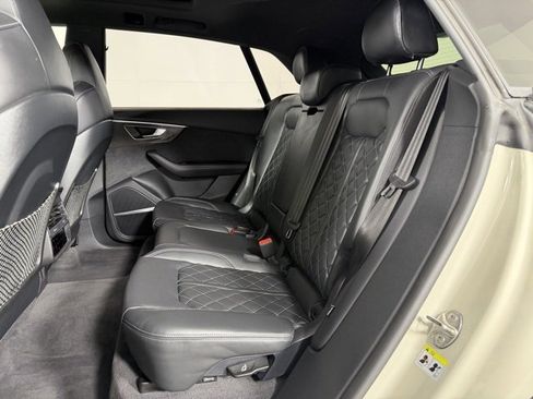 Used 2023 Audi SQ8 Premium Plus w/ Executive Package image 21