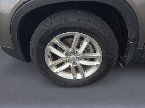 Used 2014 Kia Sorento LX FWD image 10
