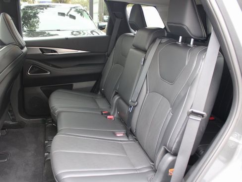 Certified 2026 INFINITI QX60 Luxe w/ Cargo Package image 38